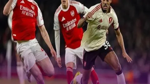 埃迪豪帅位存疑：大乐透期号专家分析赛季质合，离职风险上升